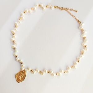 NEW Queen Pendant Necklace Real 18k Gold Sterling Silver Real Pearl Jewelry